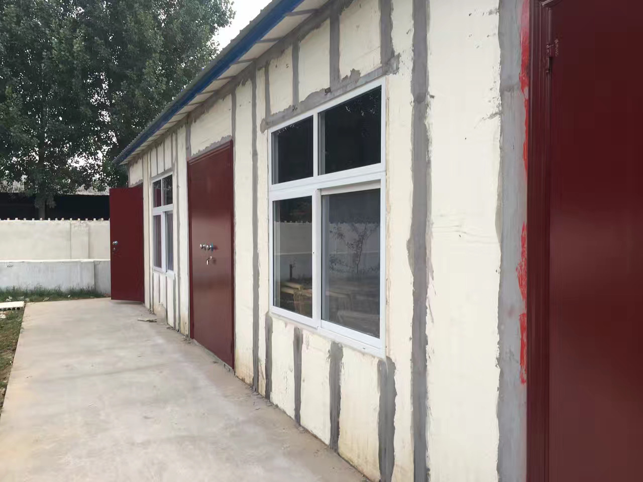 輕質(zhì)隔墻板施工現(xiàn)場(chǎng)